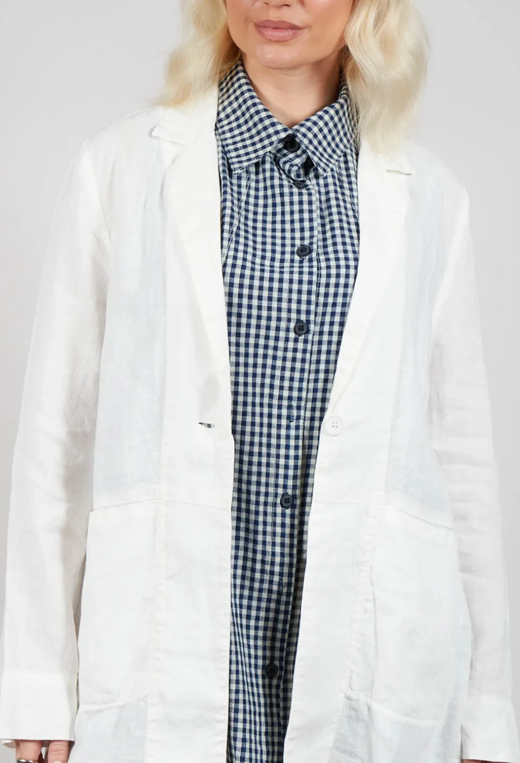 Ambato Blazer in Off White