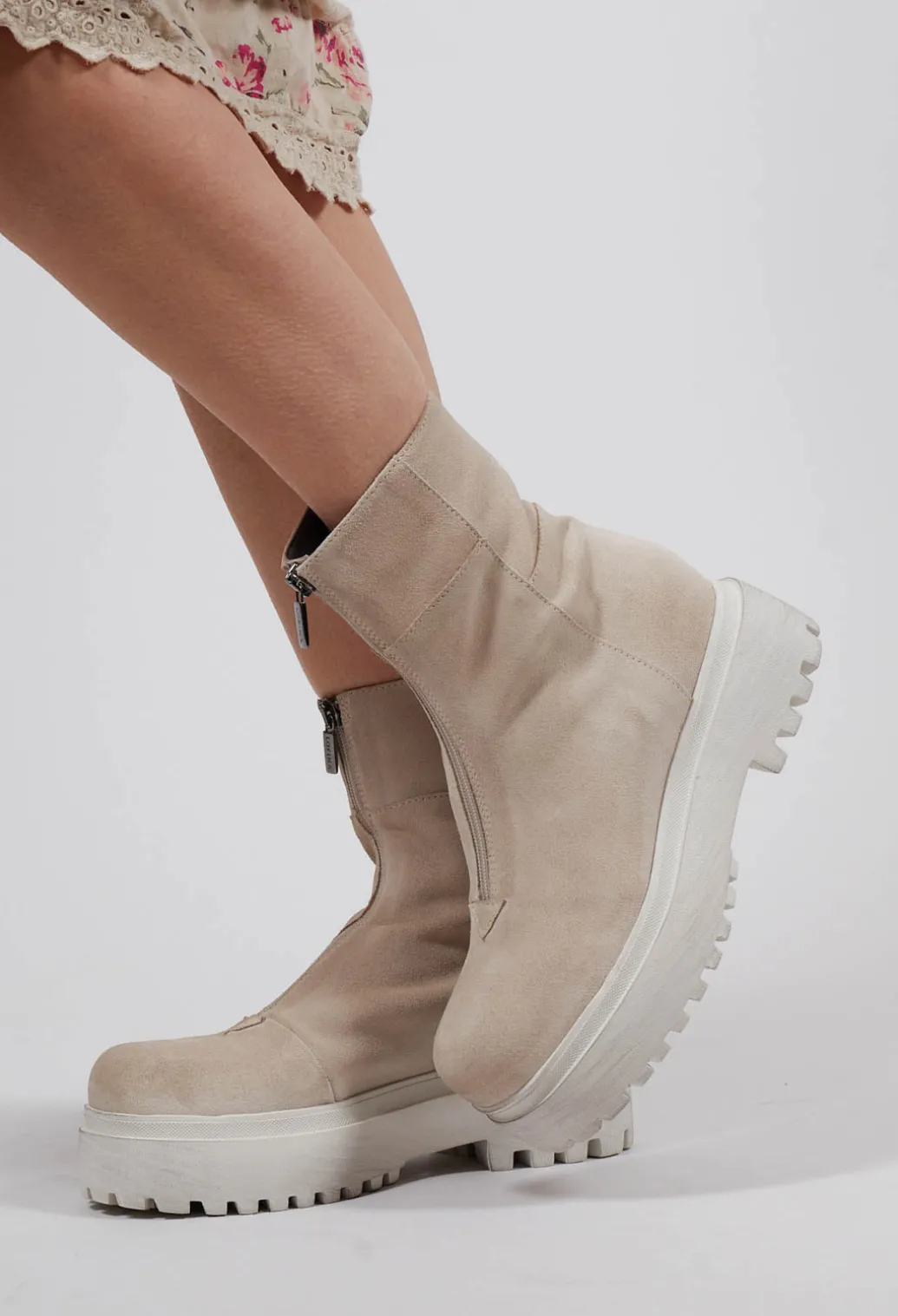 Ankle Boots with Front Zip in London Magnolia