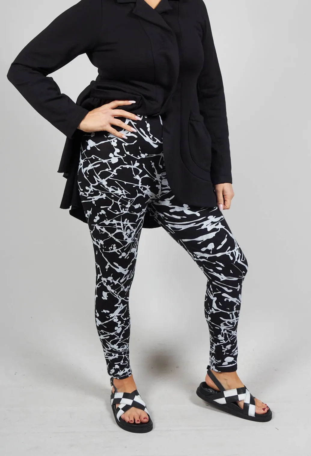 Ankle Cropped Leggings in Black with White Print