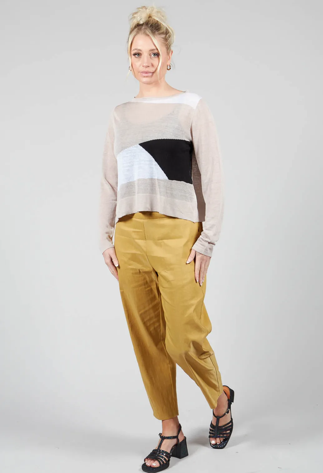 Art Deco Jumper in Mastic