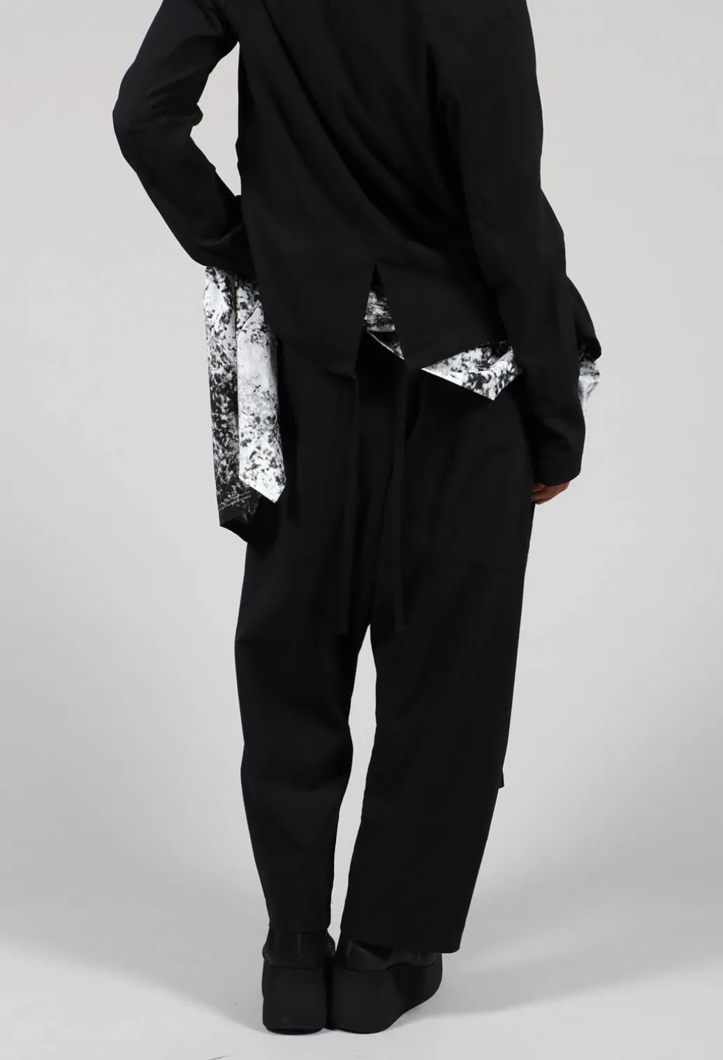 Balloon Trousers in Black
