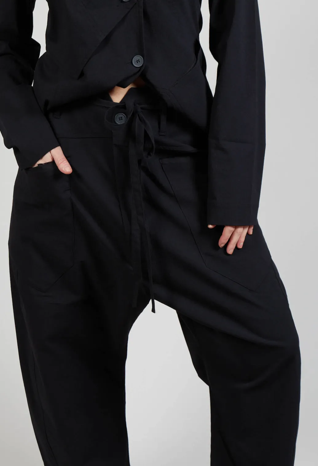 Balloon Trousers in Black