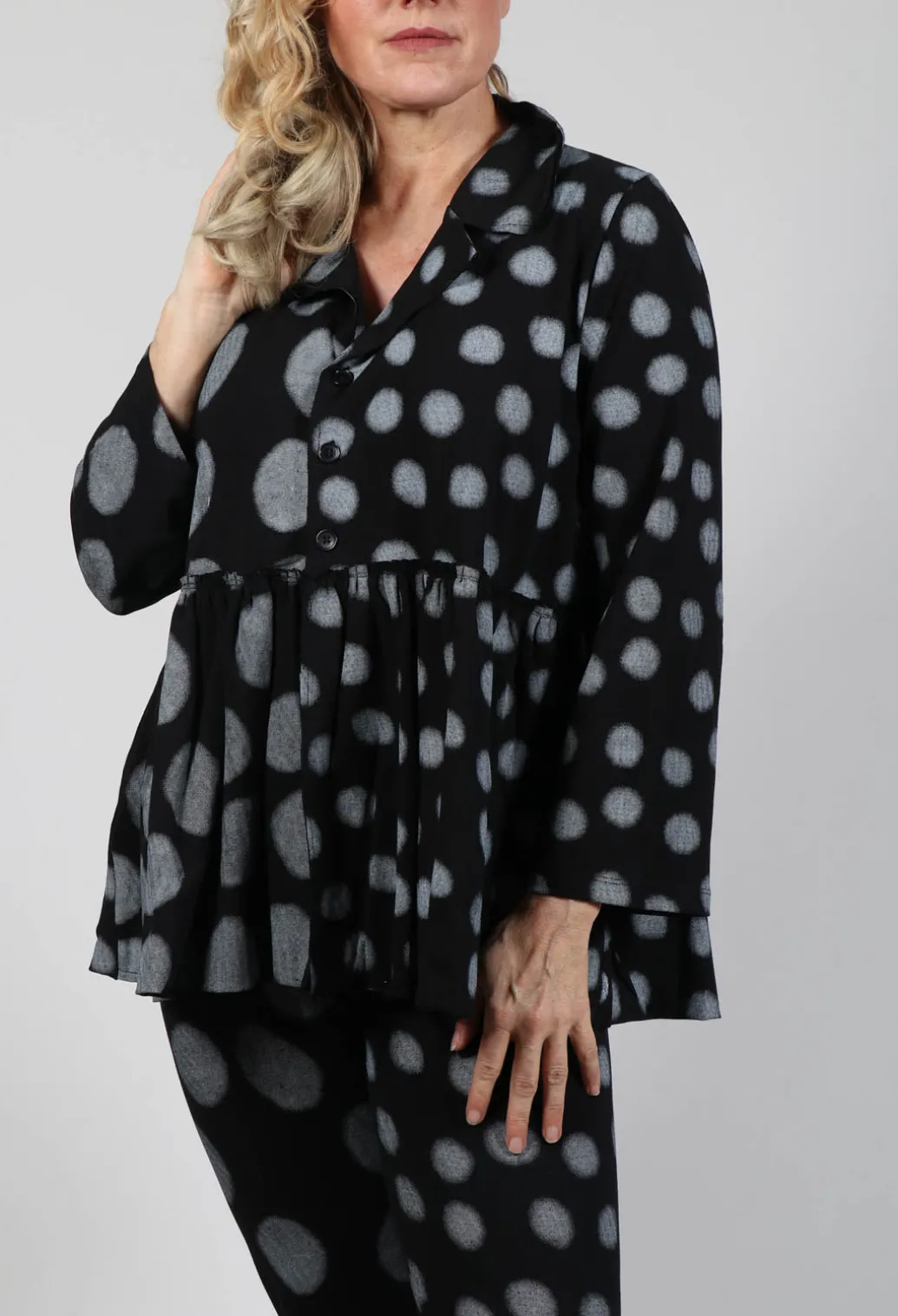 Button Up Blouse in Grey Pois