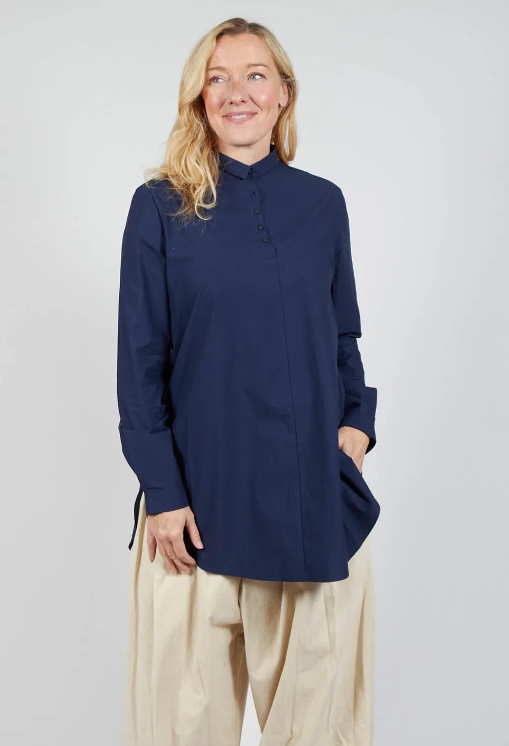 3/4 Button Up Shirt in Blue