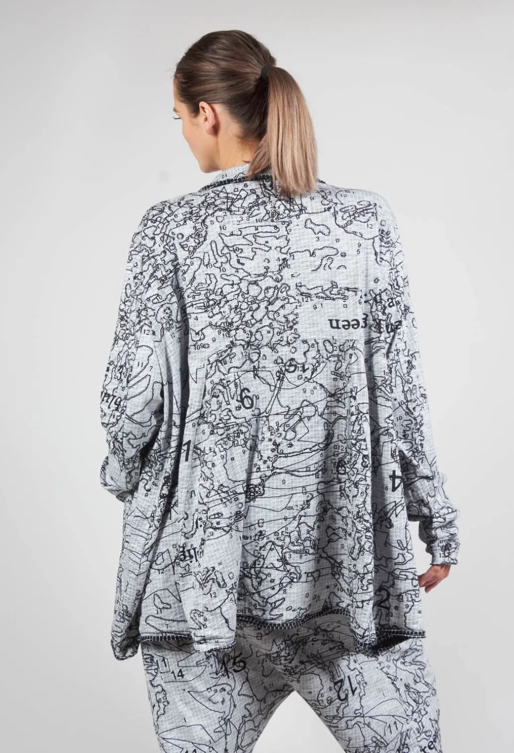 Casual Fit Jacket in Black Print