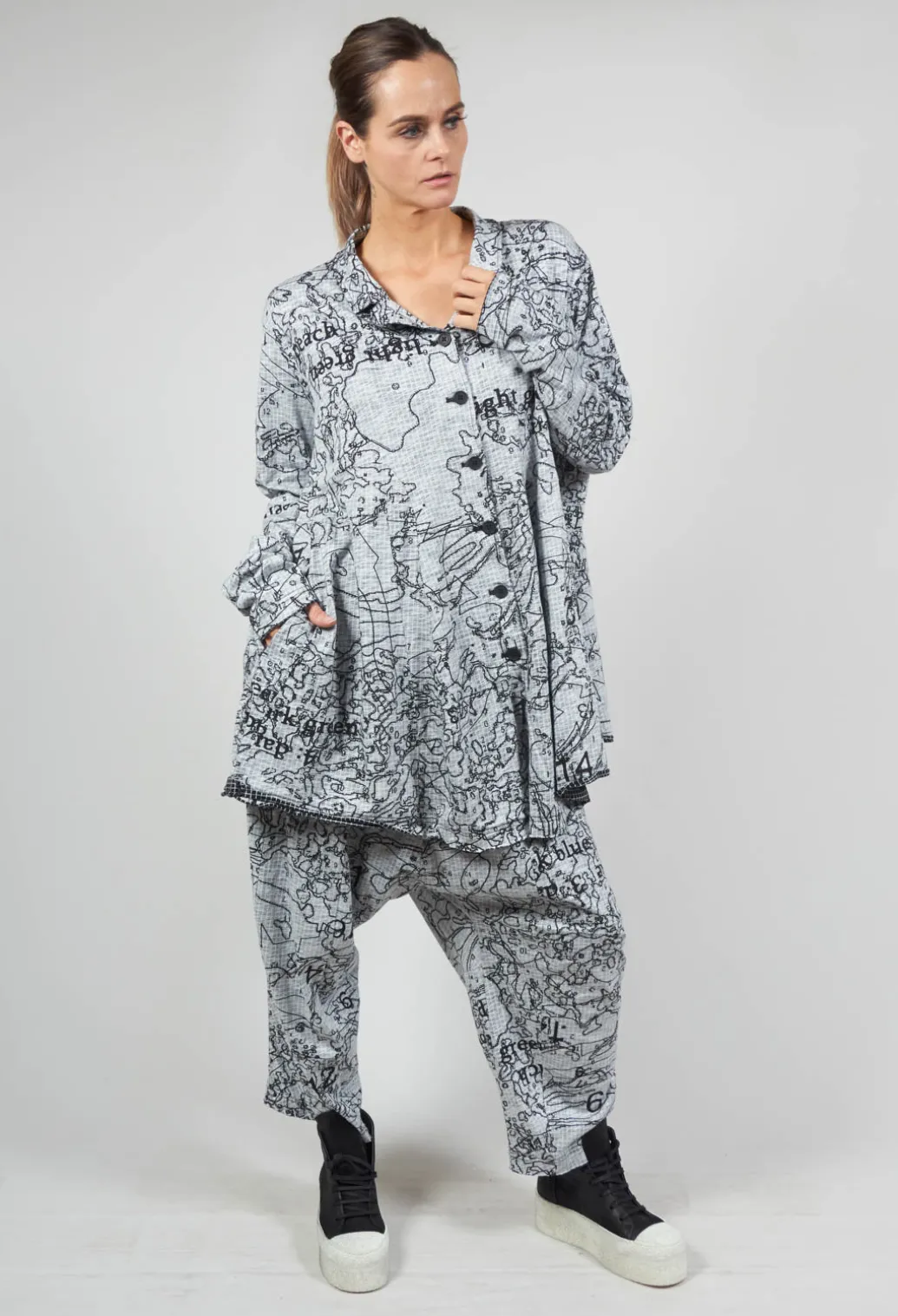 Casual Fit Jacket in Black Print