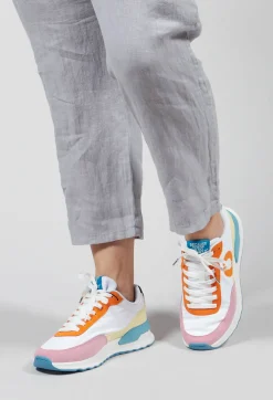 Condealf Sneakers in Off White Pink