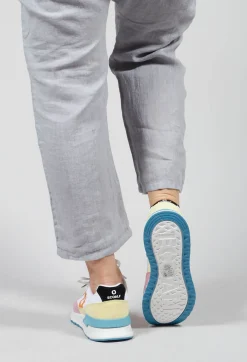 Condealf Sneakers in Off White Pink