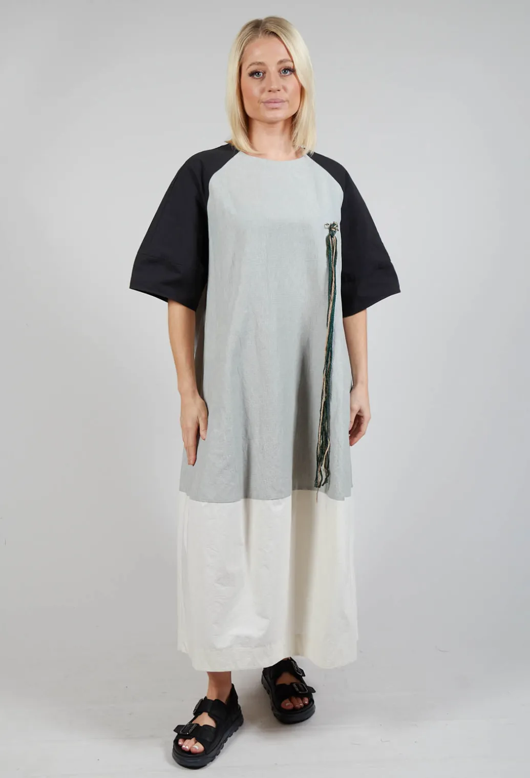 Contrast Dress in Light Grey