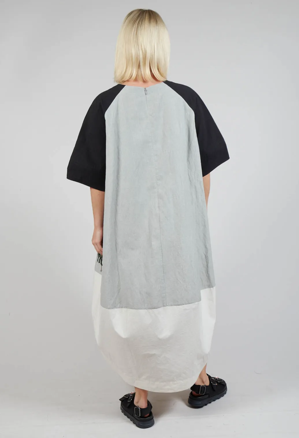 Contrast Dress in Light Grey