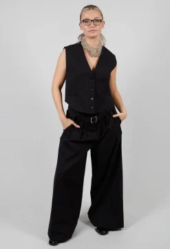 Cropped Waistcoat in Nero