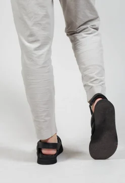 Cross Over Strap Sandals in Gasoline Nero