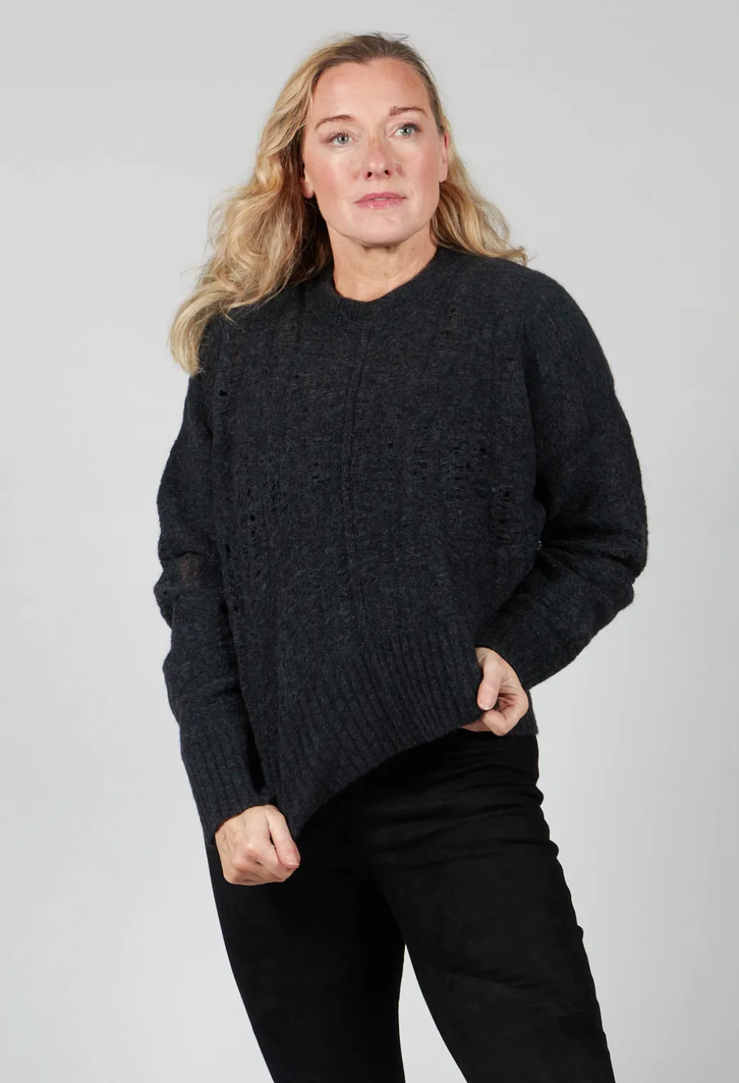 Distressed Top in Graphite