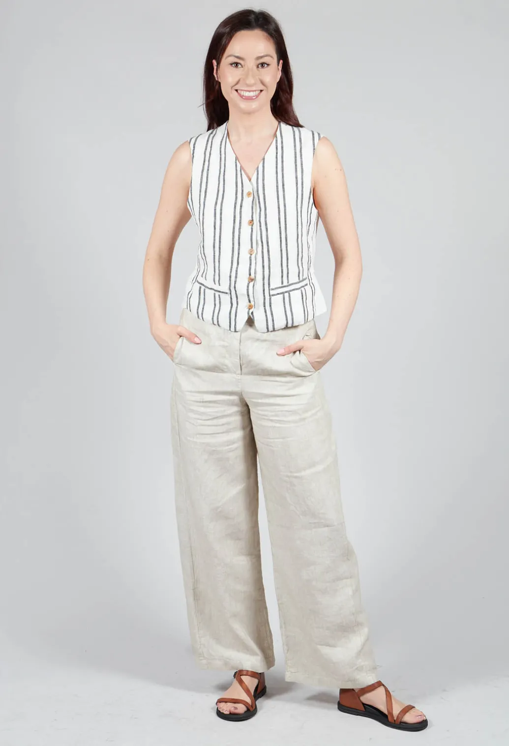Gemma Gilet in Natural