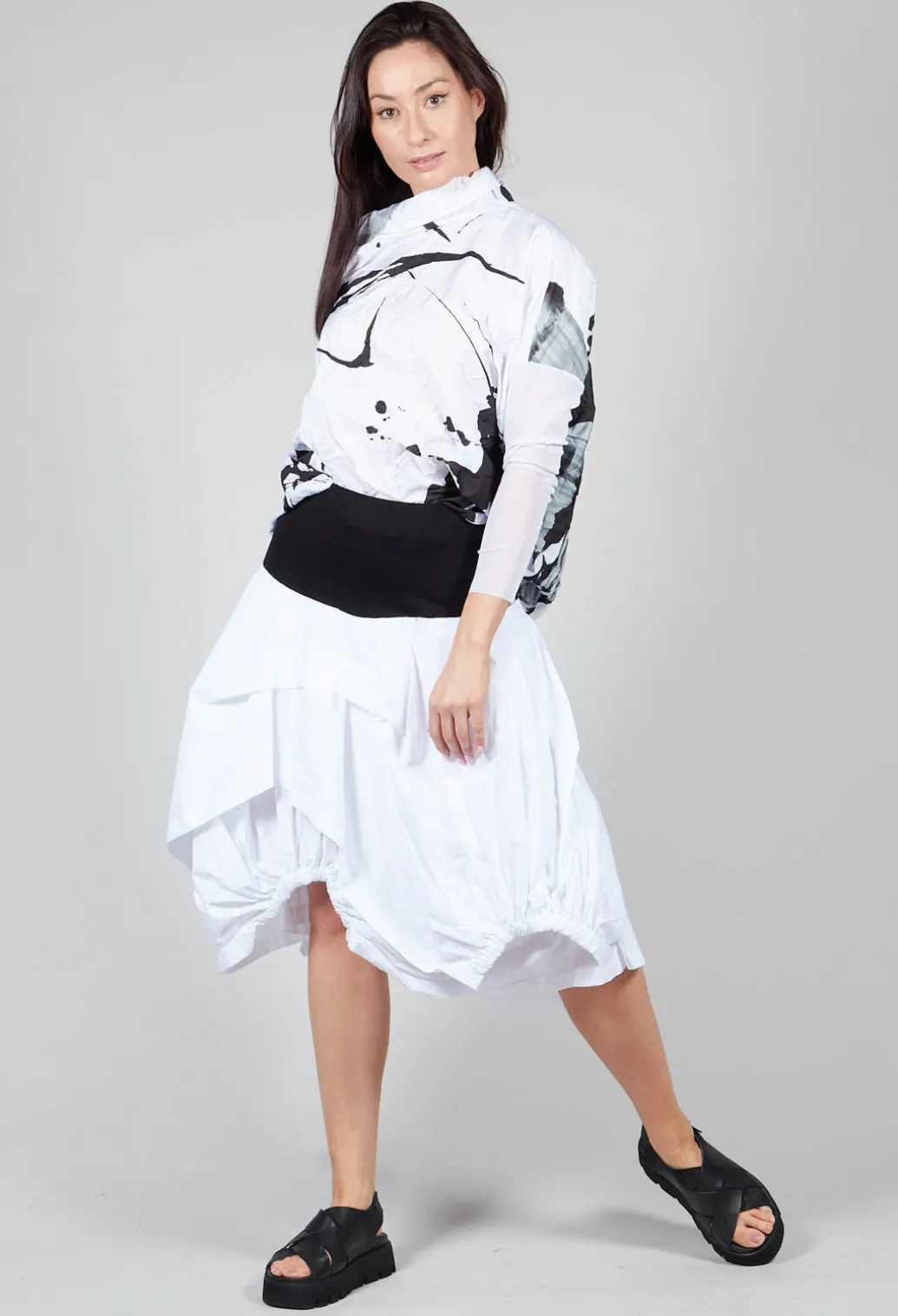 Goga Skirt in White Black