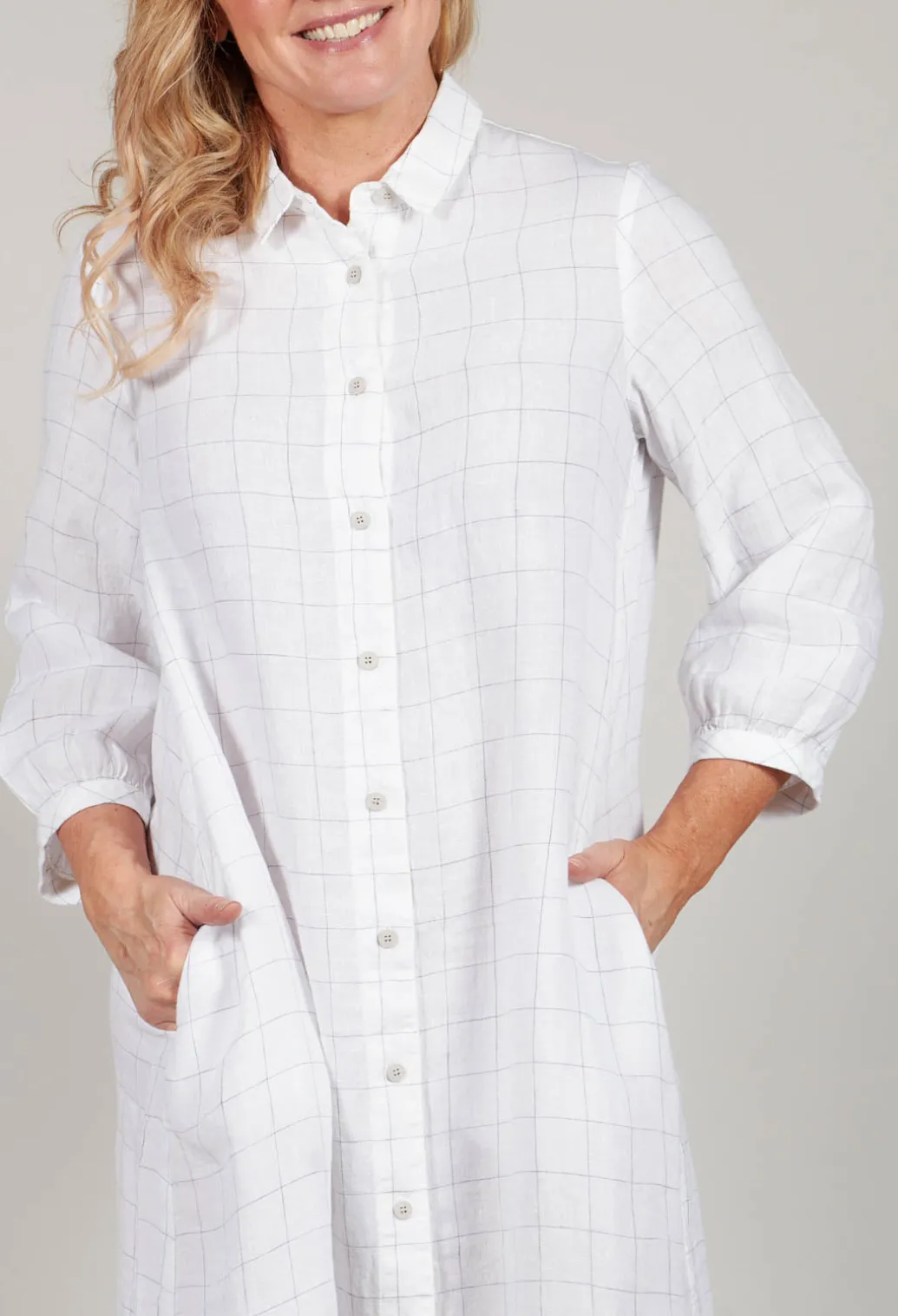 Harfang Dress in White
