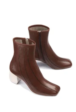 Heeled Ankle Boots in Slight Cuoio