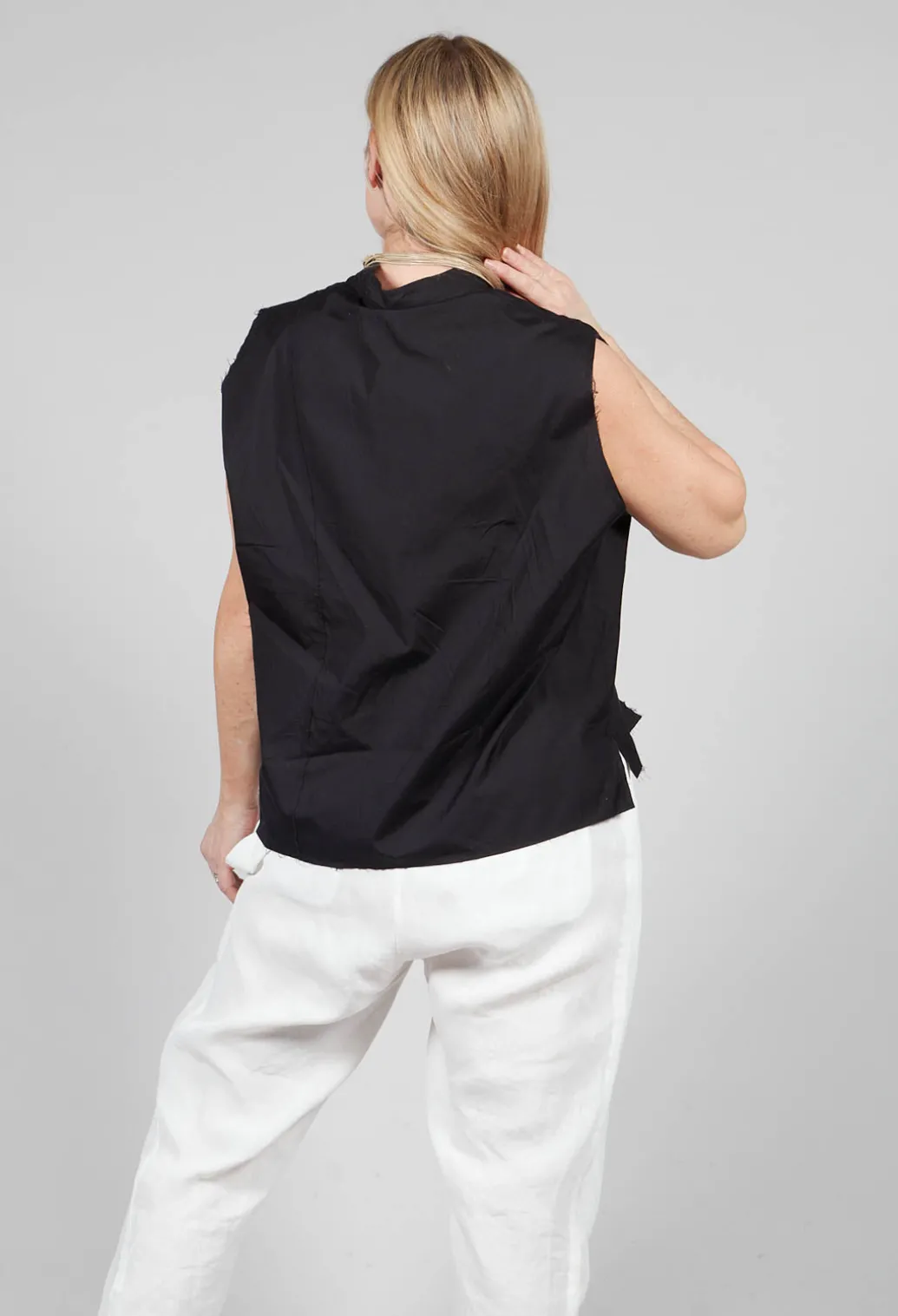 High Collar Sleeveless Shirt in Black