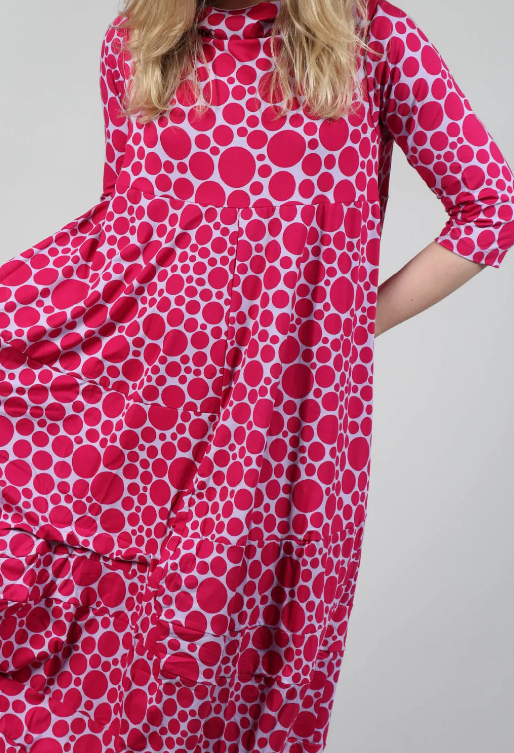 High-Neck Jersey Dress in Lilac with Fuschia Pois