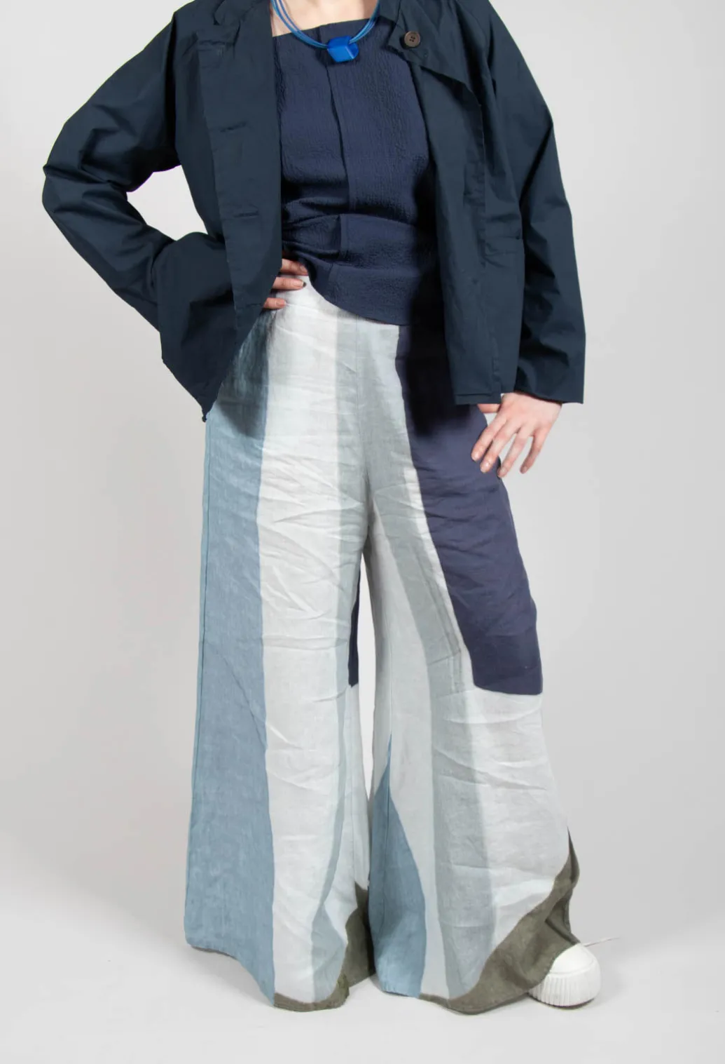 High-Waisted Maki Trousers in Blue