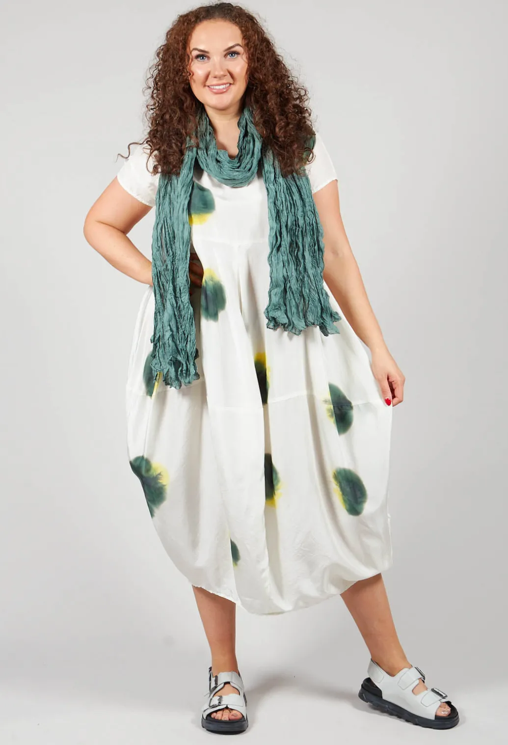 Hirtentag Dress in Kohl