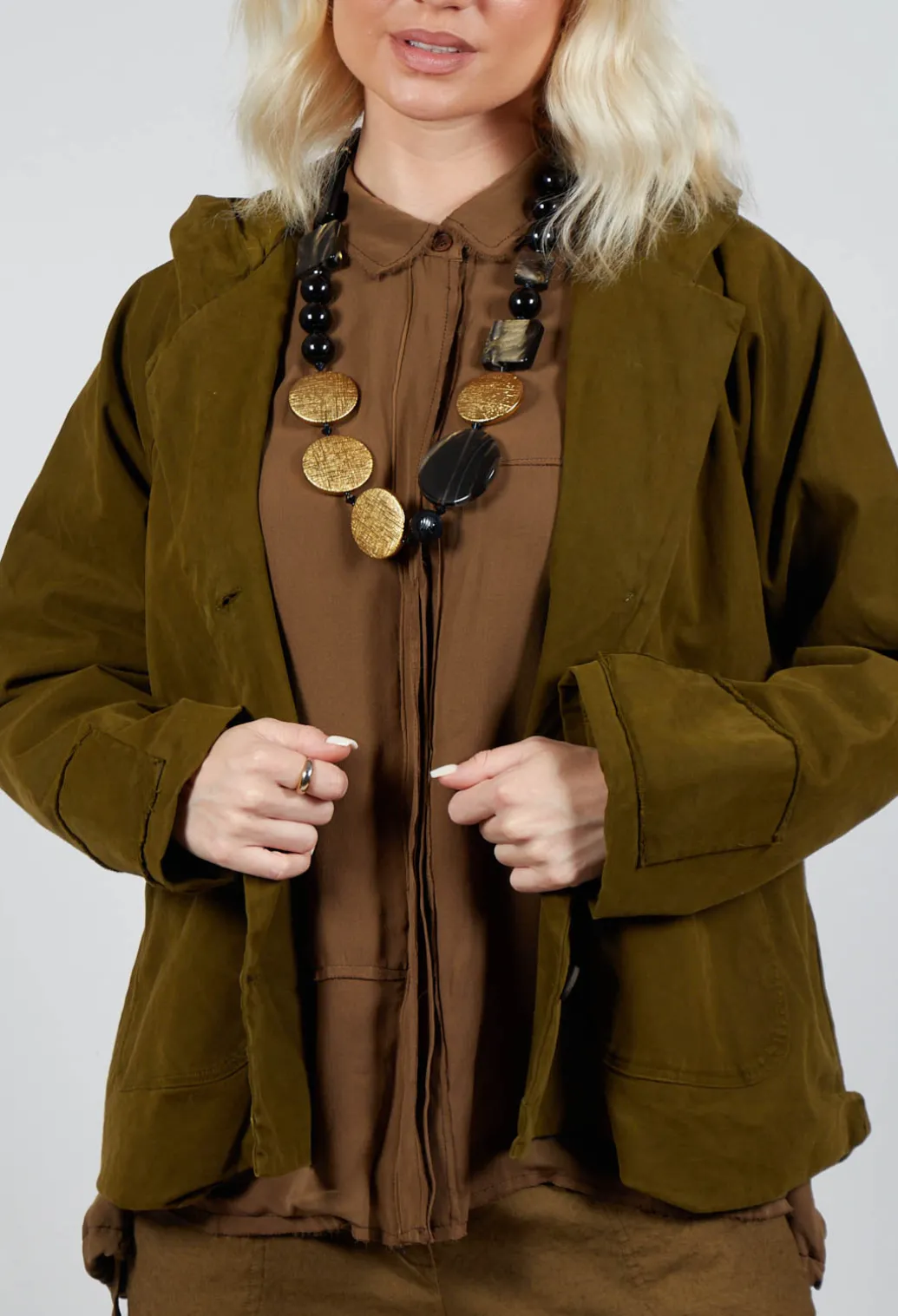 Hooded Jacket in Oliva