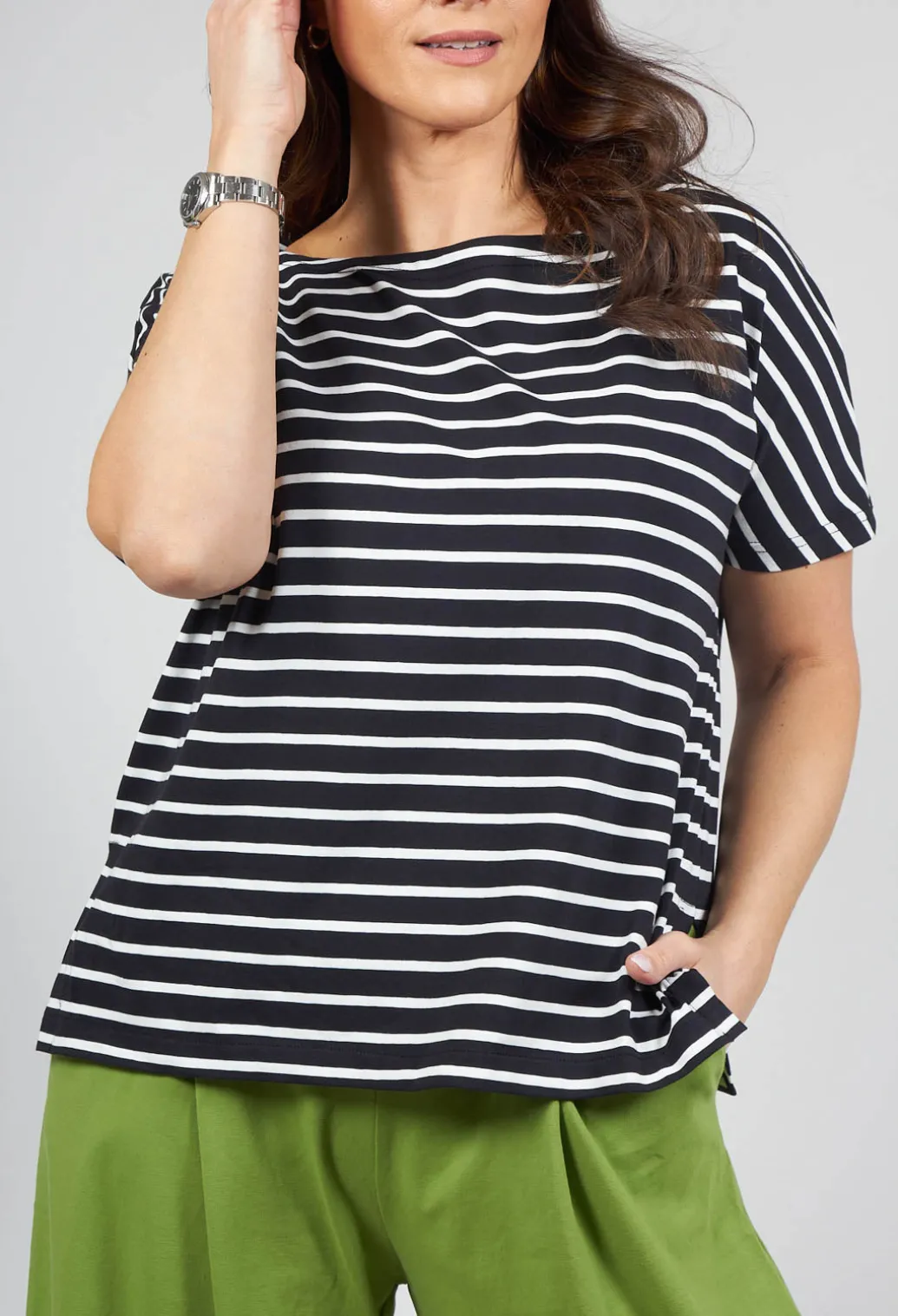Ibisco R Stripe T-Shirt in Nero