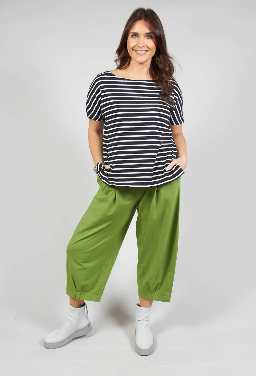 Ibisco R Stripe T-Shirt in Nero