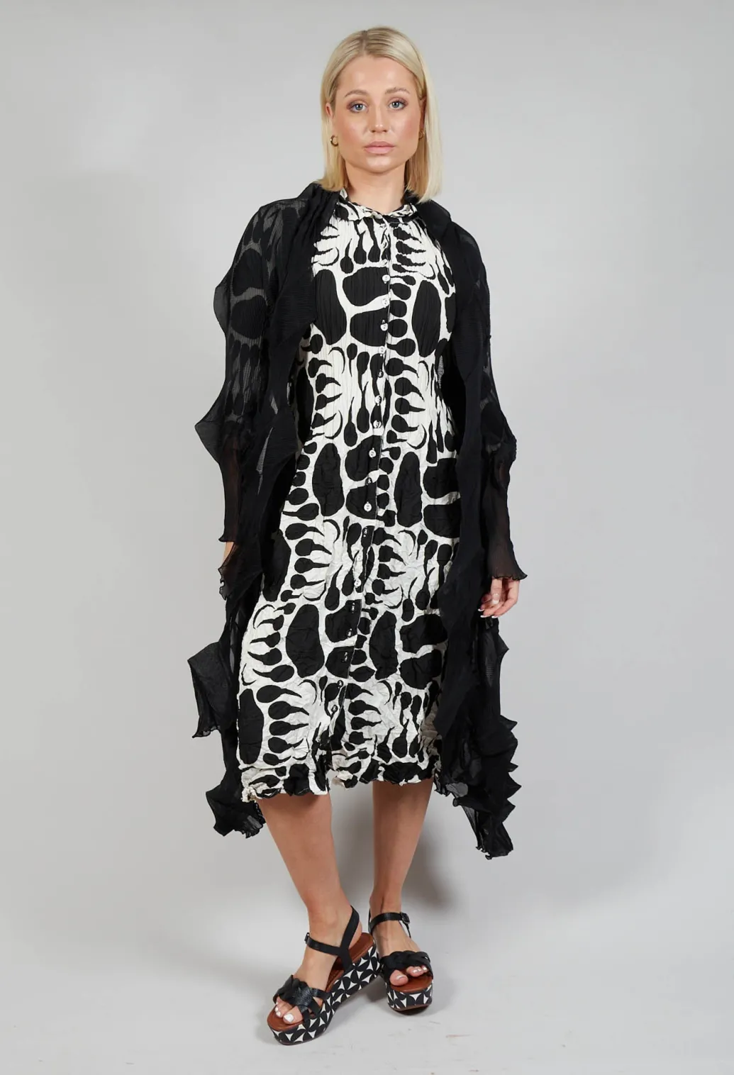 Jacqui Coat in Black