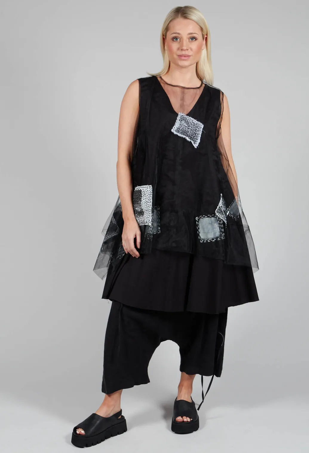 Keten Drop-Crotch Culottes in Black