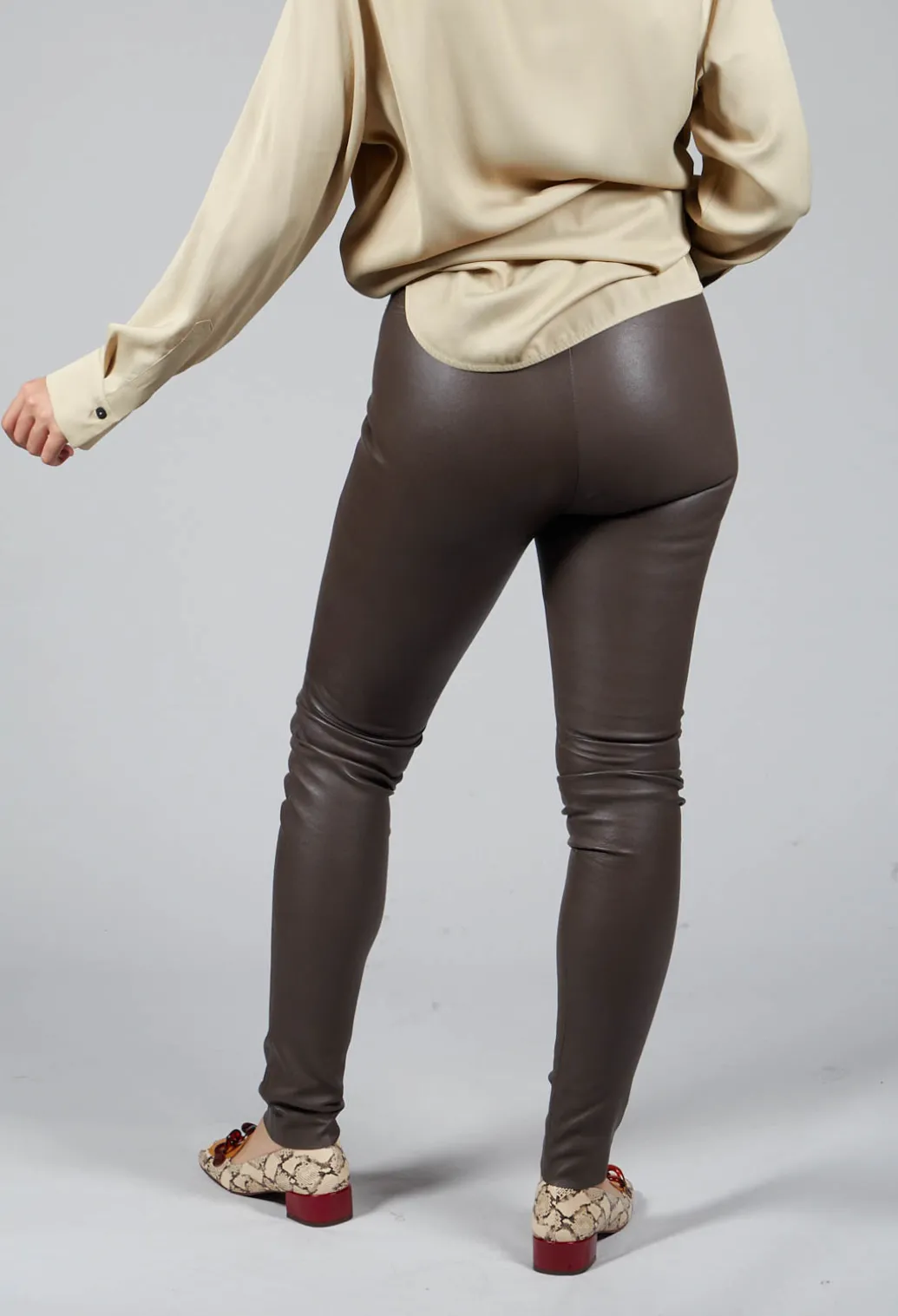 Leather Leggings in Volcanic Rock Grey