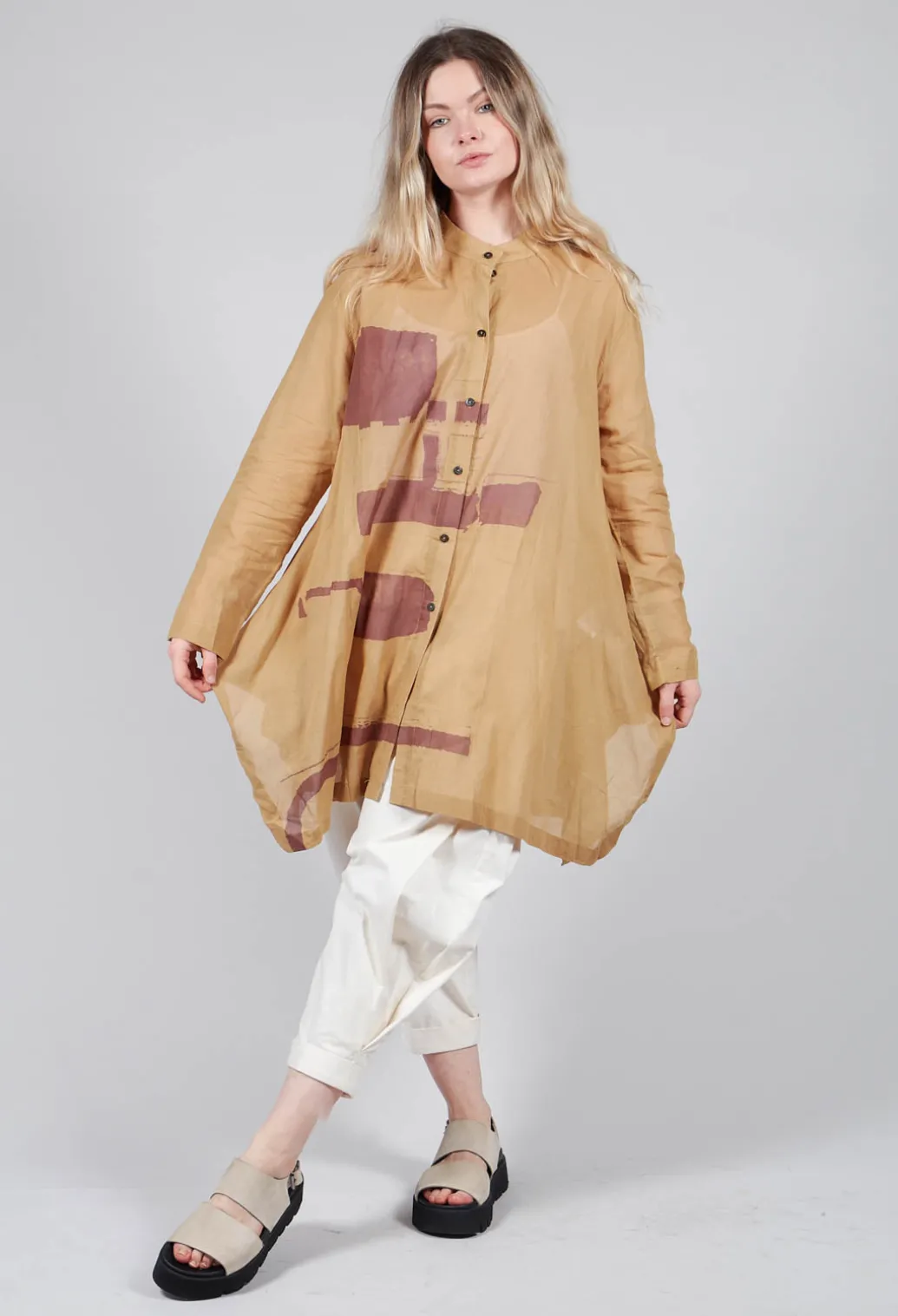 Lightweight Longline Shirt in Brown Print