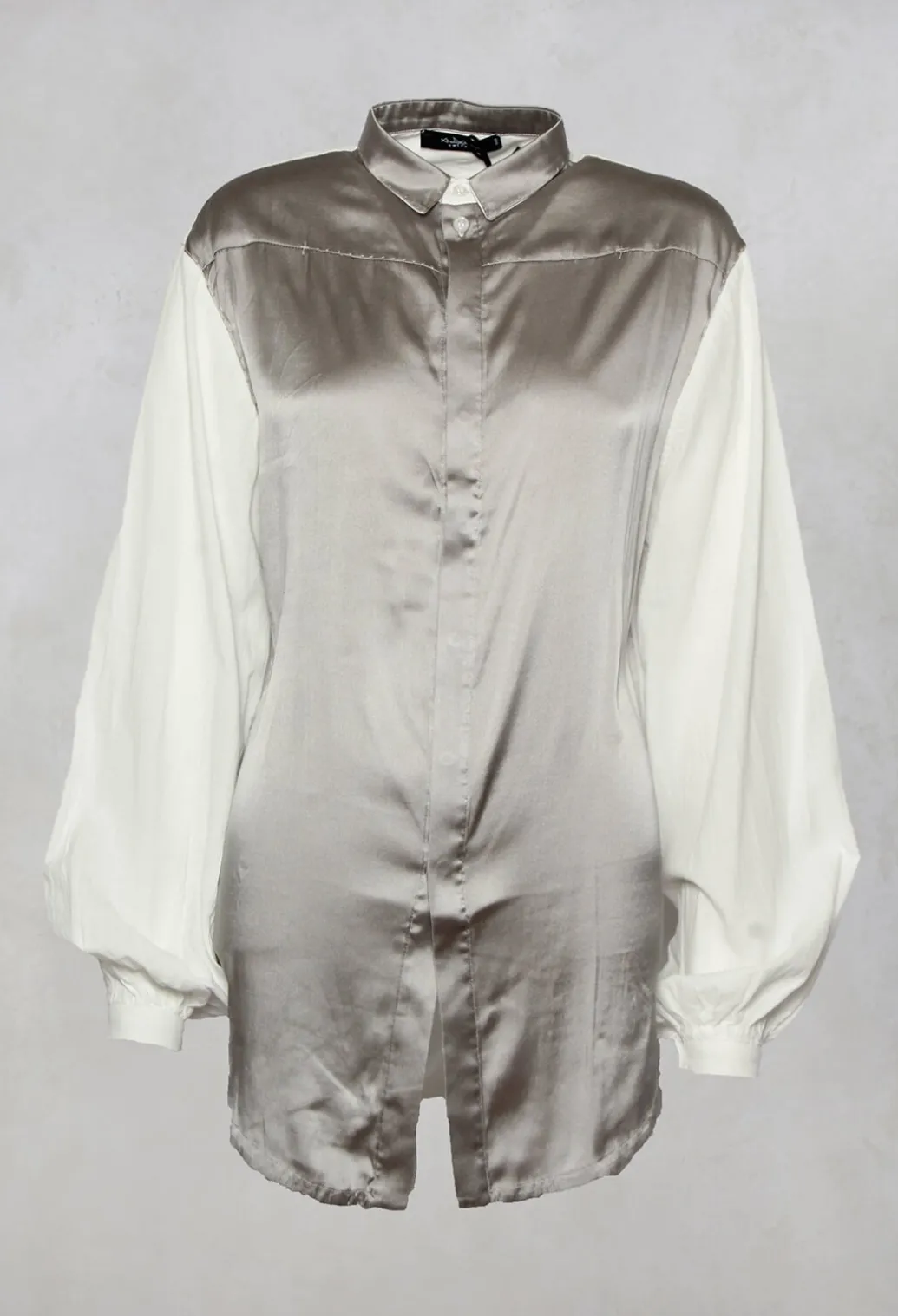 Loose Fit Shirt with Contrasting Arms In White and Grey
