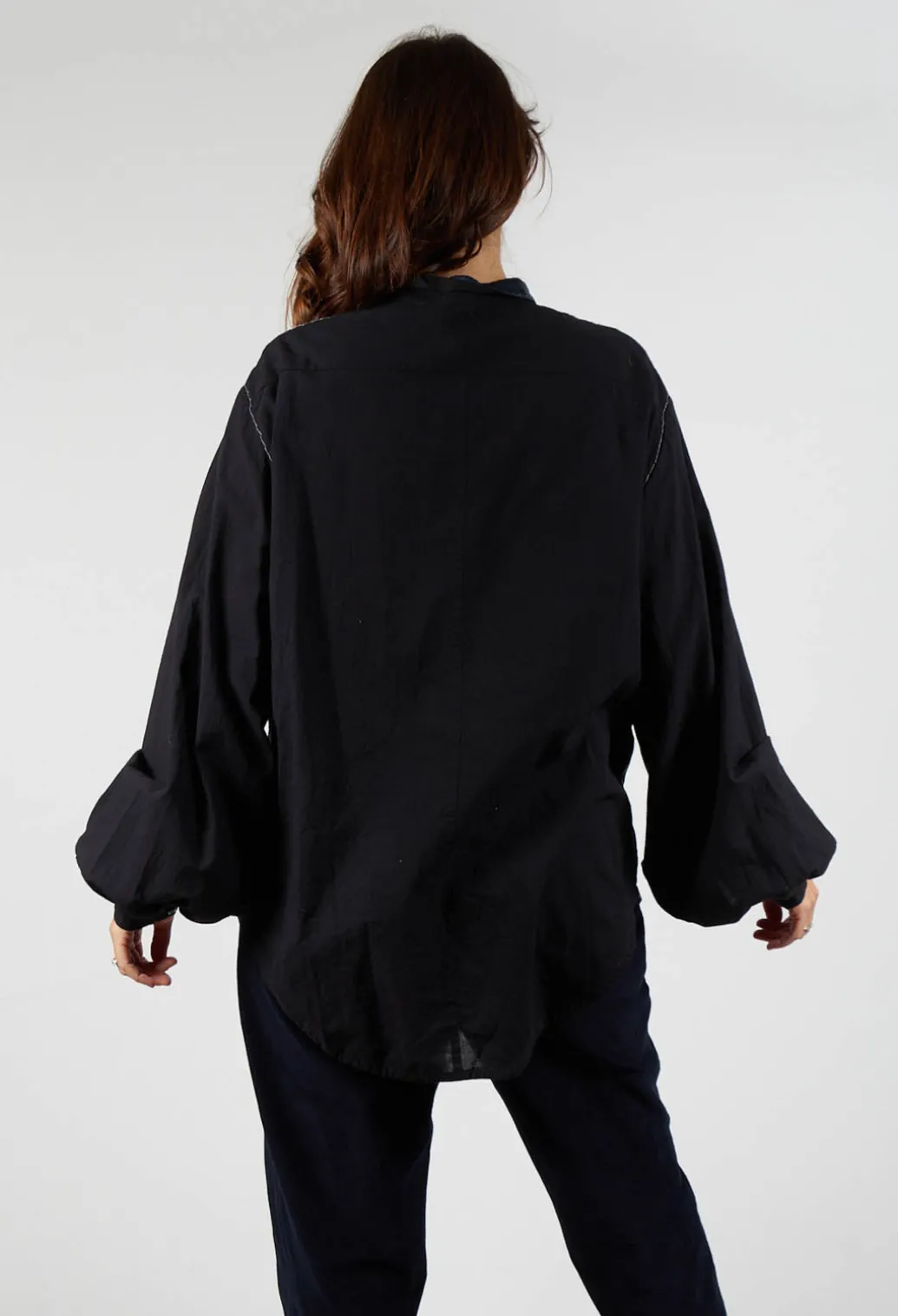 Loose Fit Shirt with Contrasting Arms In Black and Navy