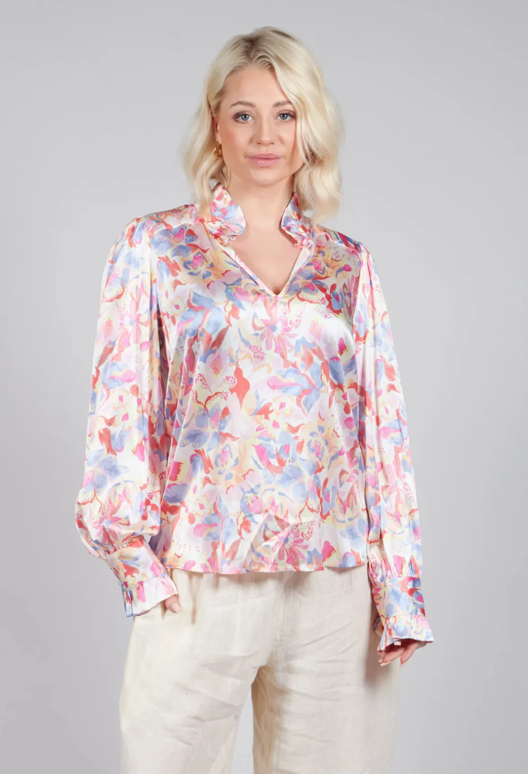 Merle Blouse in Flora Blossom