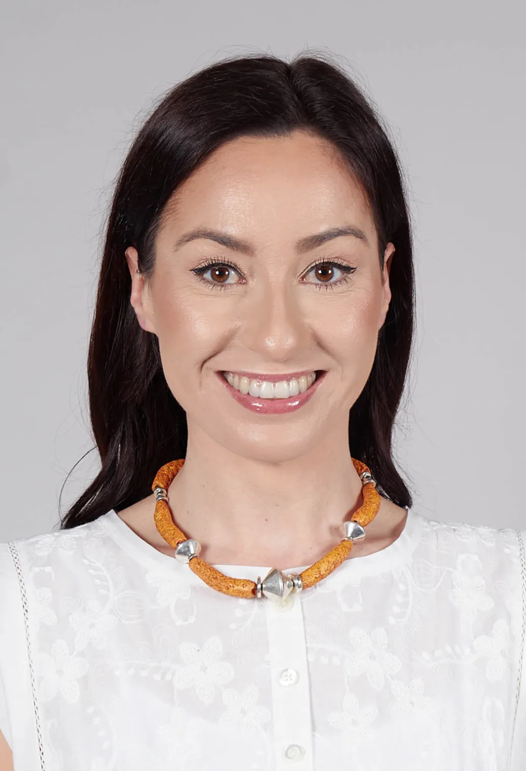 Metal Beaded Ceramics Choker in Tobacco Silver Plated