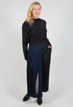 Monteurano Trousers in Nero