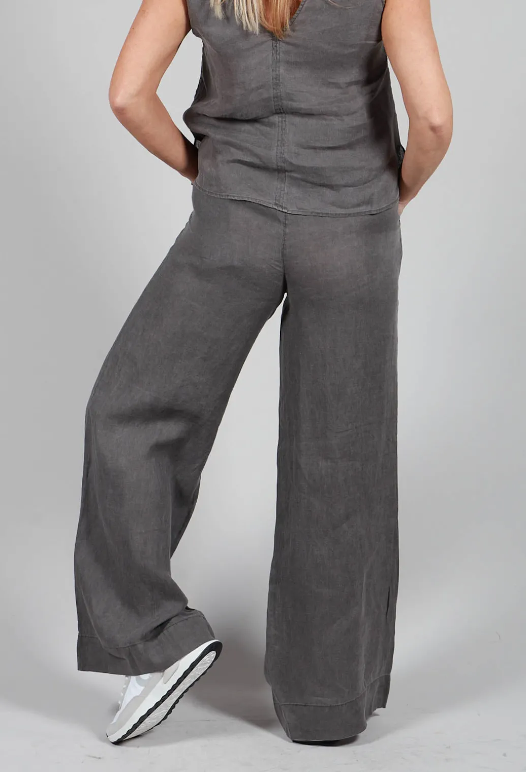 Mosaalf Pants in Charcoal
