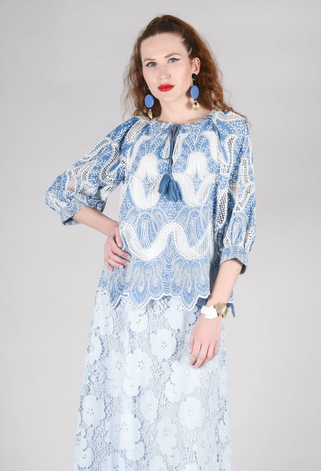 Omaley Embroidered Top in Bleu and Petr