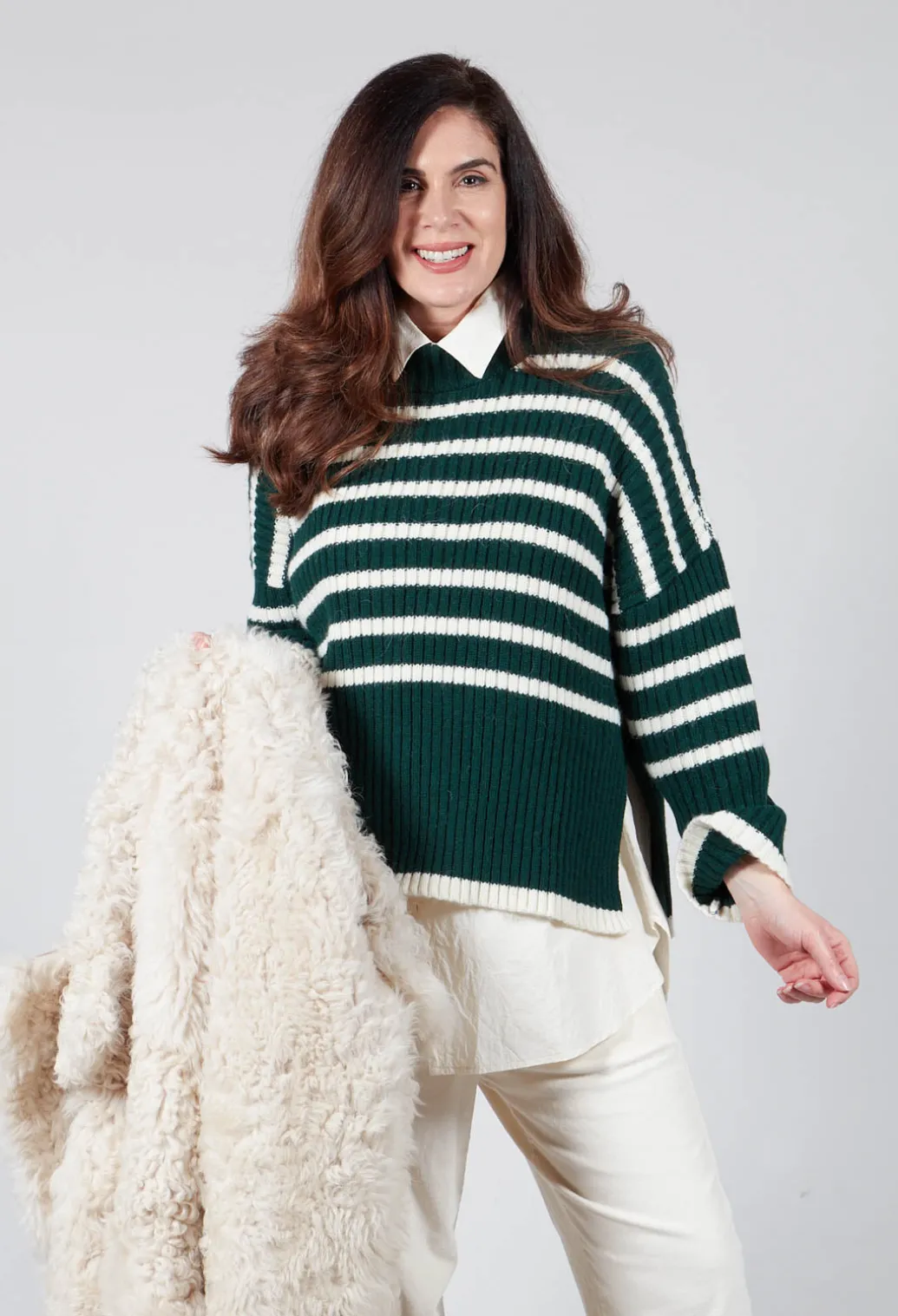 Oversized Pull with Green and Ecru Stripes