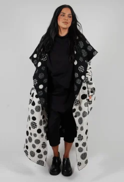 Overszied Dipped Hem Top in Black