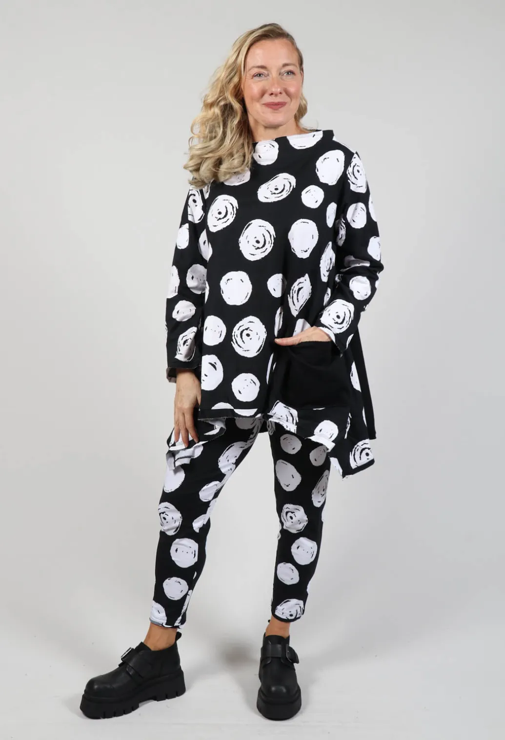 Paint Polka Dot Print Top in Black