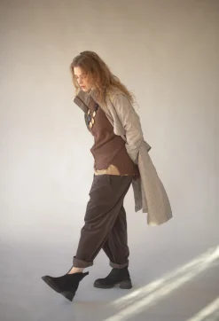 Pedra Trousers in Brown