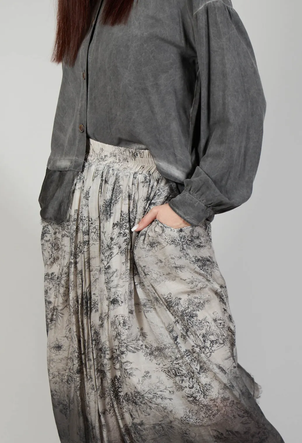 Pleated Ombre Skirt in Viscosa Seta and Cotone Degrade Gold