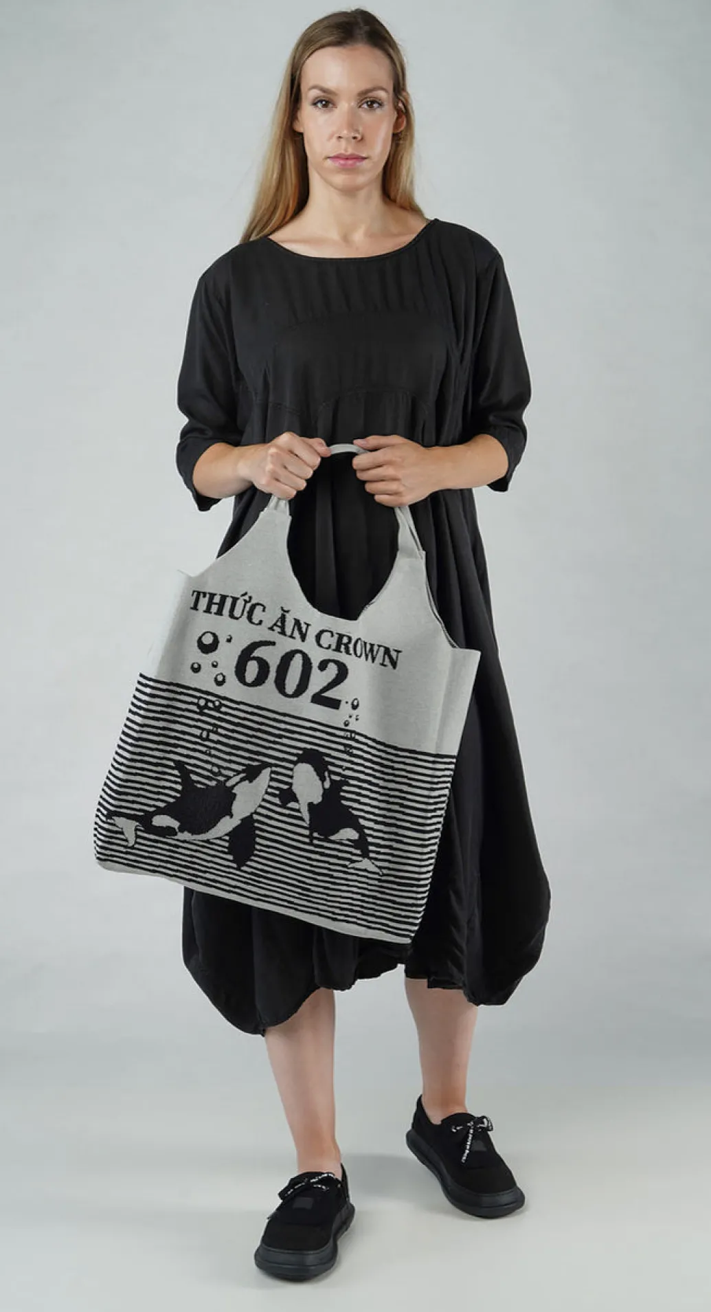 PRE-ORDER - Shopper Bag in Malibu Offwhite (Pictured in Grey Black)