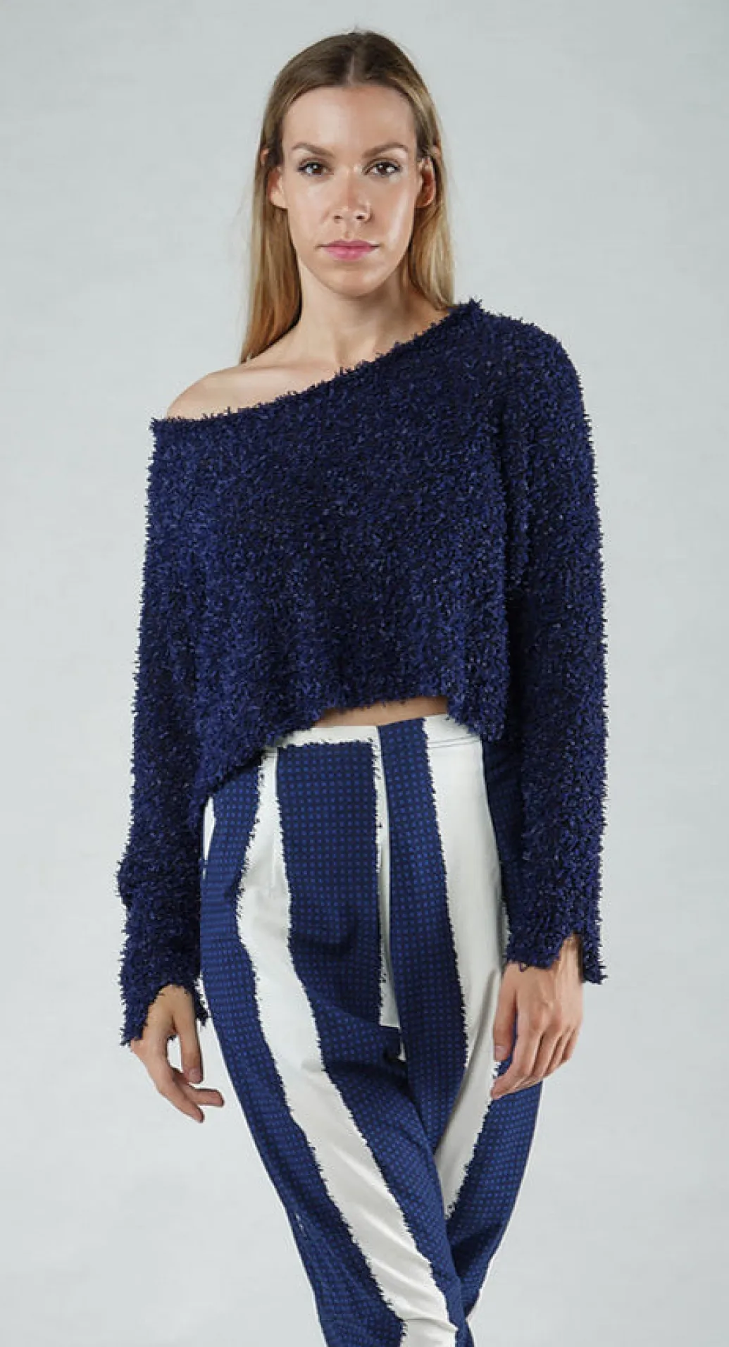 PRE-ORDER - Textured Cropped Jumper in Offwhite (Pictured in Navy)