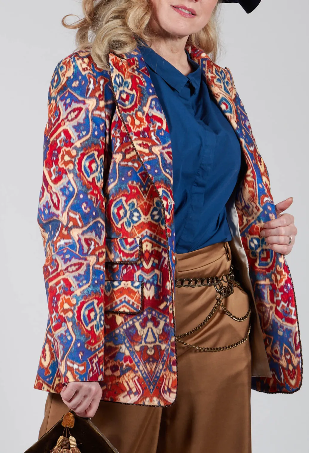 Printed Velvet Blazer in Carpet Print