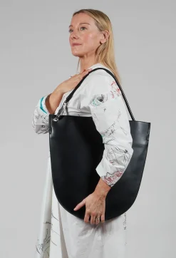 Qadesh Bag in Black