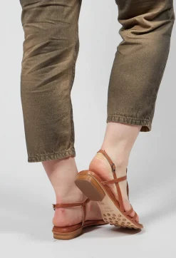 Ramones Sandal in Tan