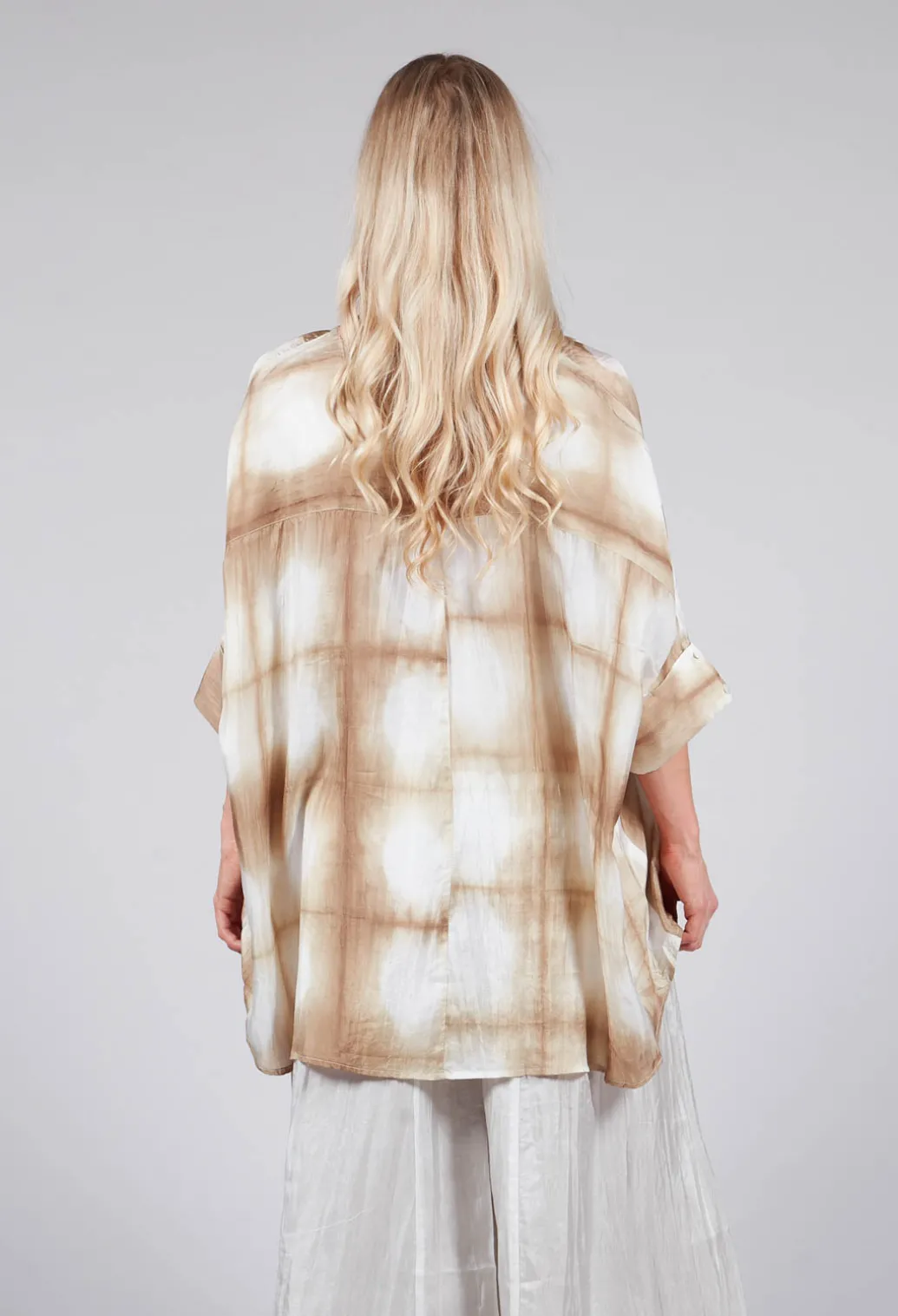 Rene Round Neck Shirt in Beige and White